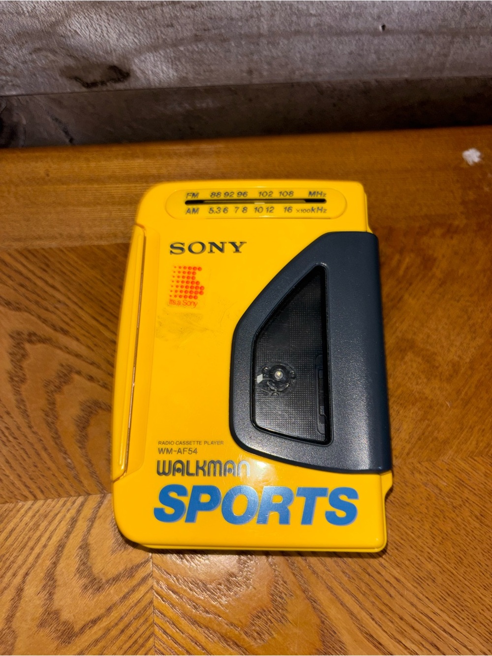 VTG Sony Yellow MW-AF54 Sports Walkman Portable Radio Cassette Player WORKS